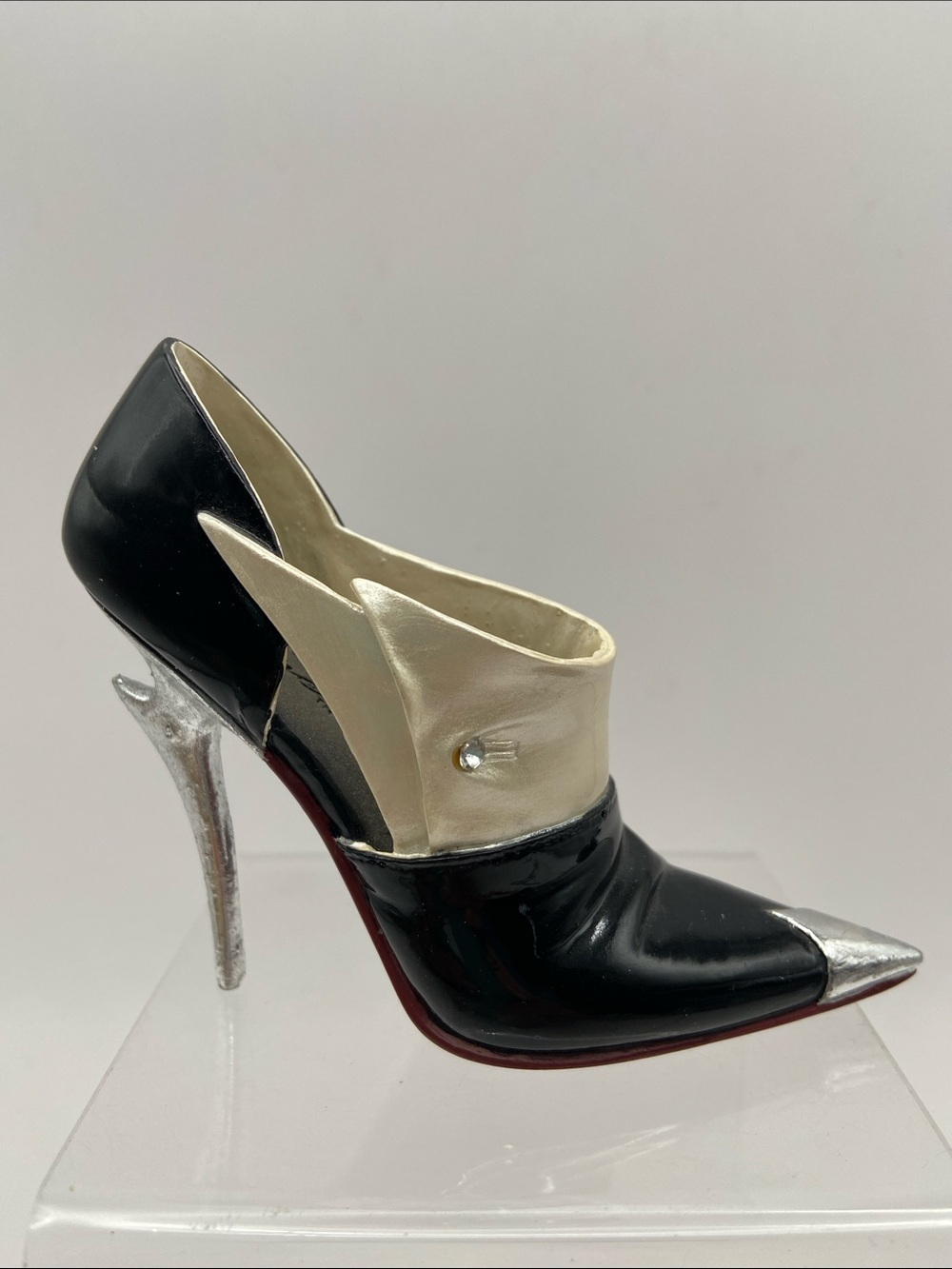 Just The Right Shoe by Raine Fierce Miniature Shoe Figurine Collectible 4”L